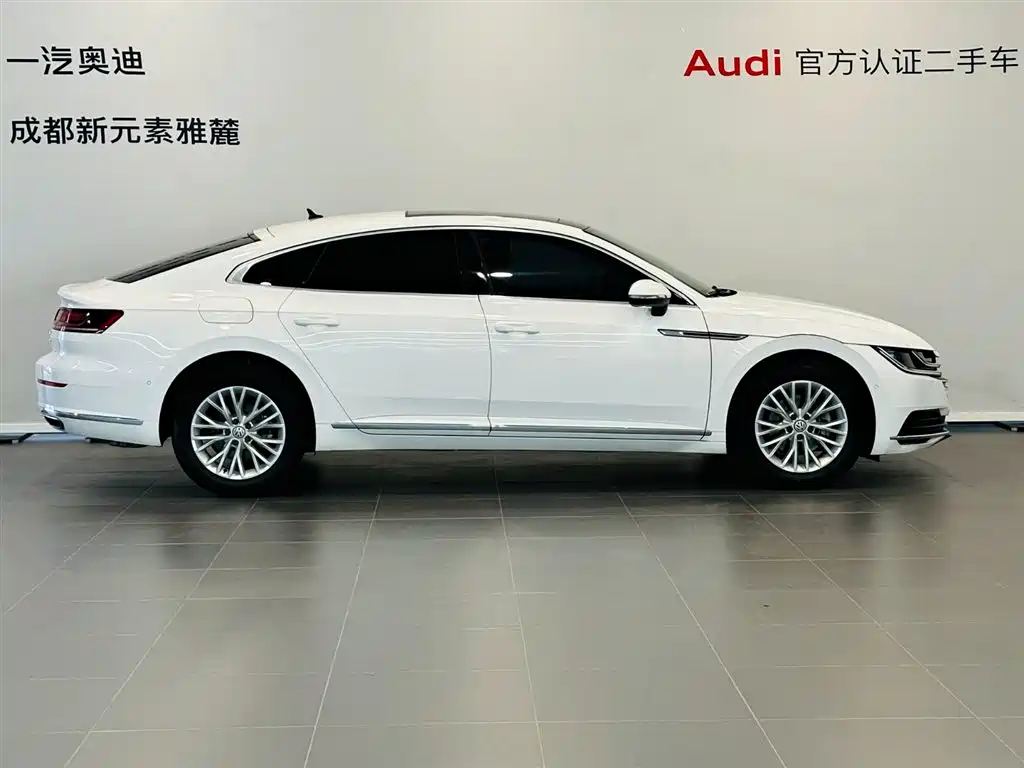 FAW-Volkswagen CC 2019 330TSI Charming Edition National VI купить на сайте DeffCars