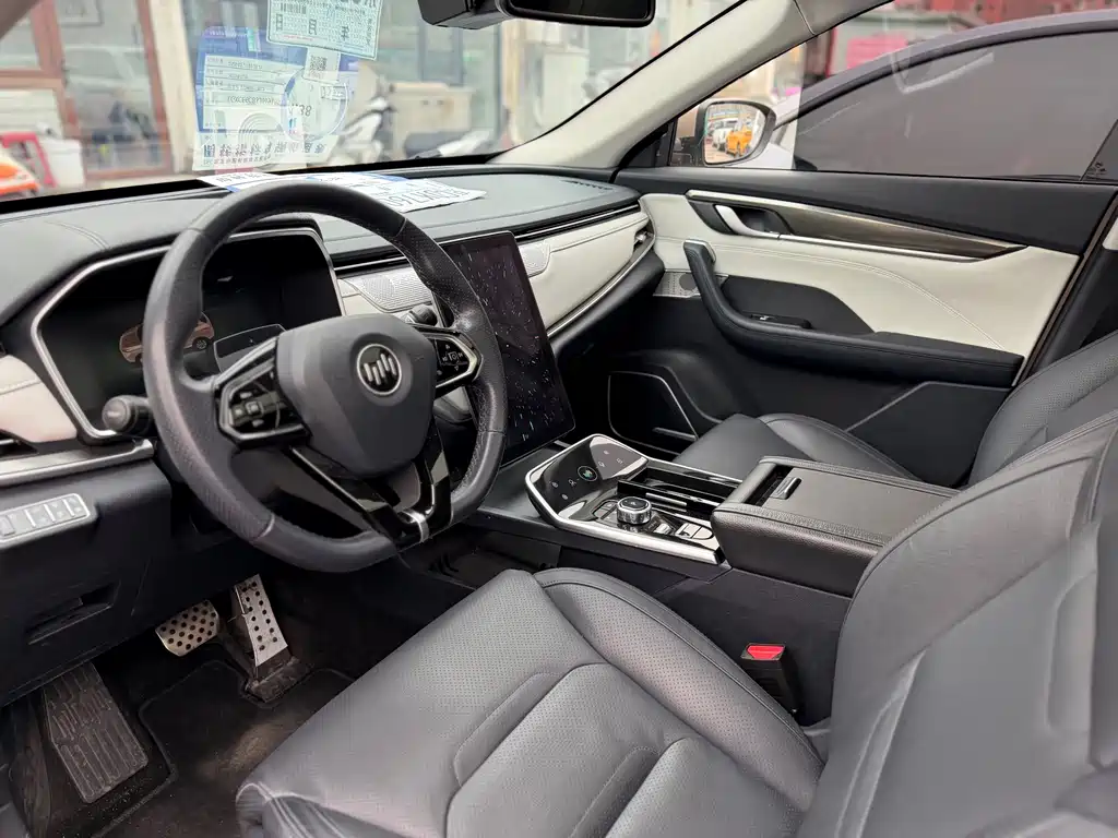 WM EX5 2019 EX5 Extra Innovation Edition 400 купить на сайте DeffCars