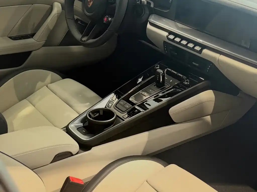 Porsche 911 2026 Targa 4 GTS 3.6T купить на сайте DeffCars