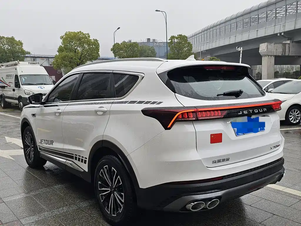 Jietu X70 PLUS 2021 facelift 1.5T DCT Mountain PRO 7 seats купить на сайте DeffCars