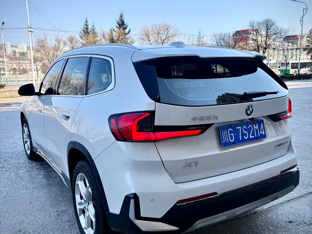 BMW X1 2023 sDrive20Li X Design Package купить на сайте DeffCars