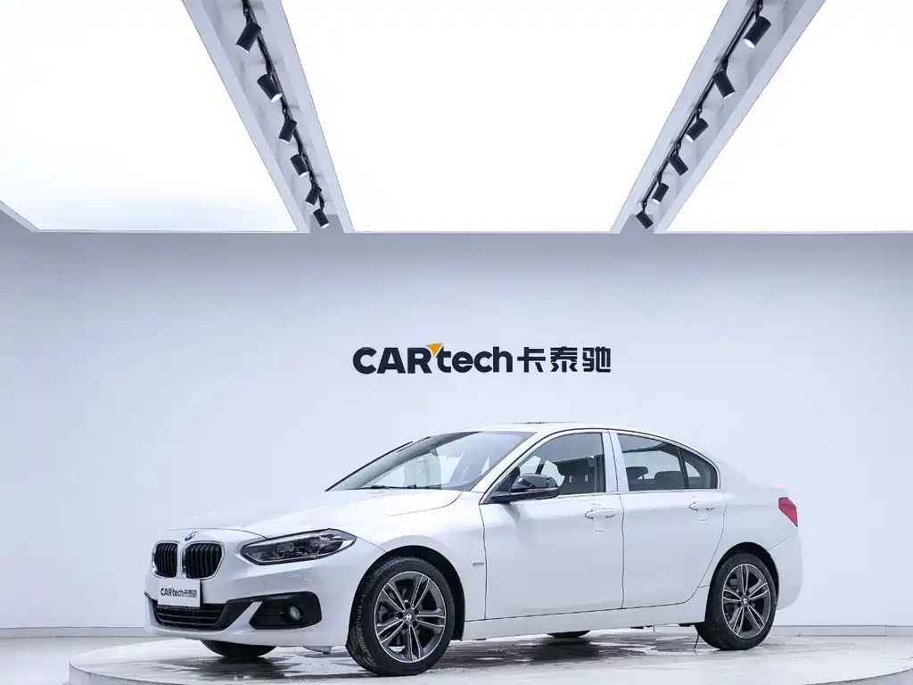 BMW 1 Series 2018 118i Sports купить на сайте DeffCars