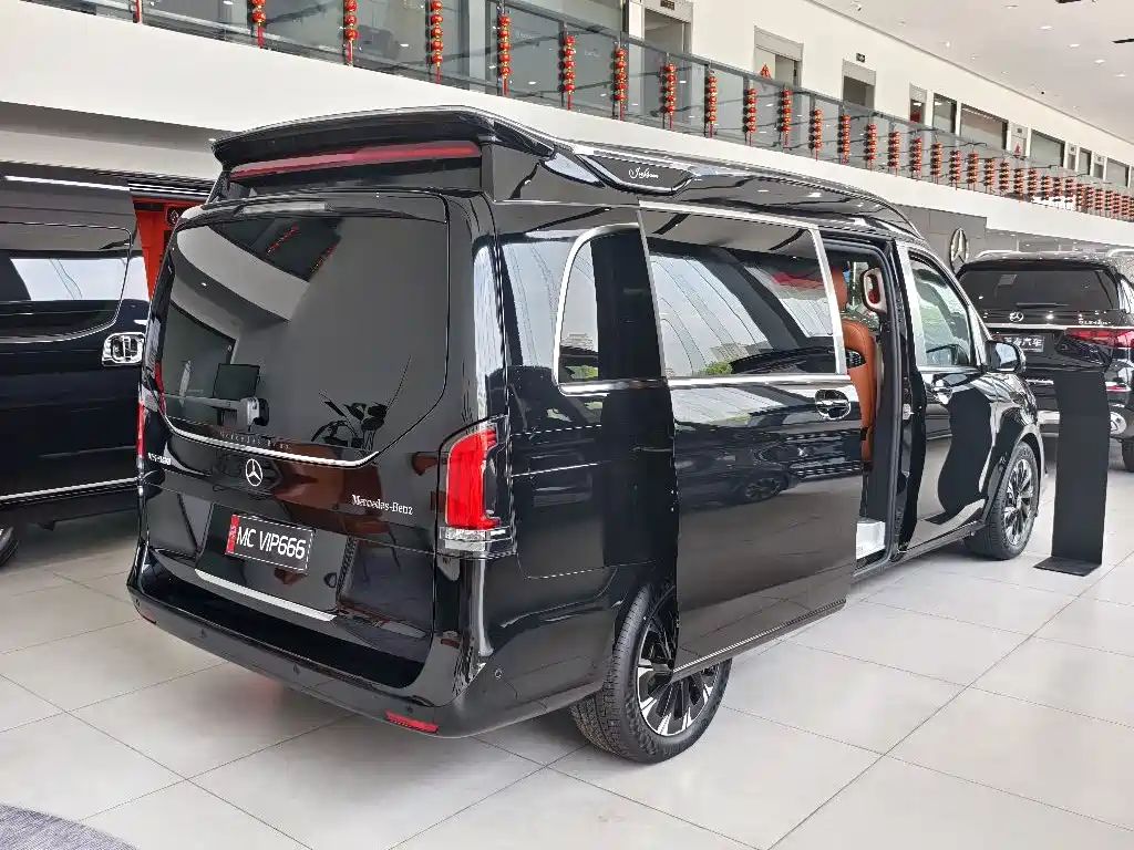 Mercedes-Benz V-Class 2024 V 300 L Long Wheelbase Premium Edition купить на сайте DeffCars