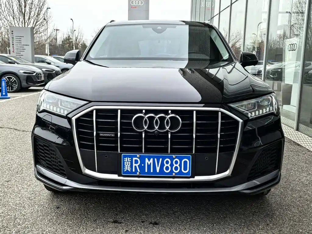 Audi Q7 2022 55 TFSI quattro S line sports купить на сайте DeffCars