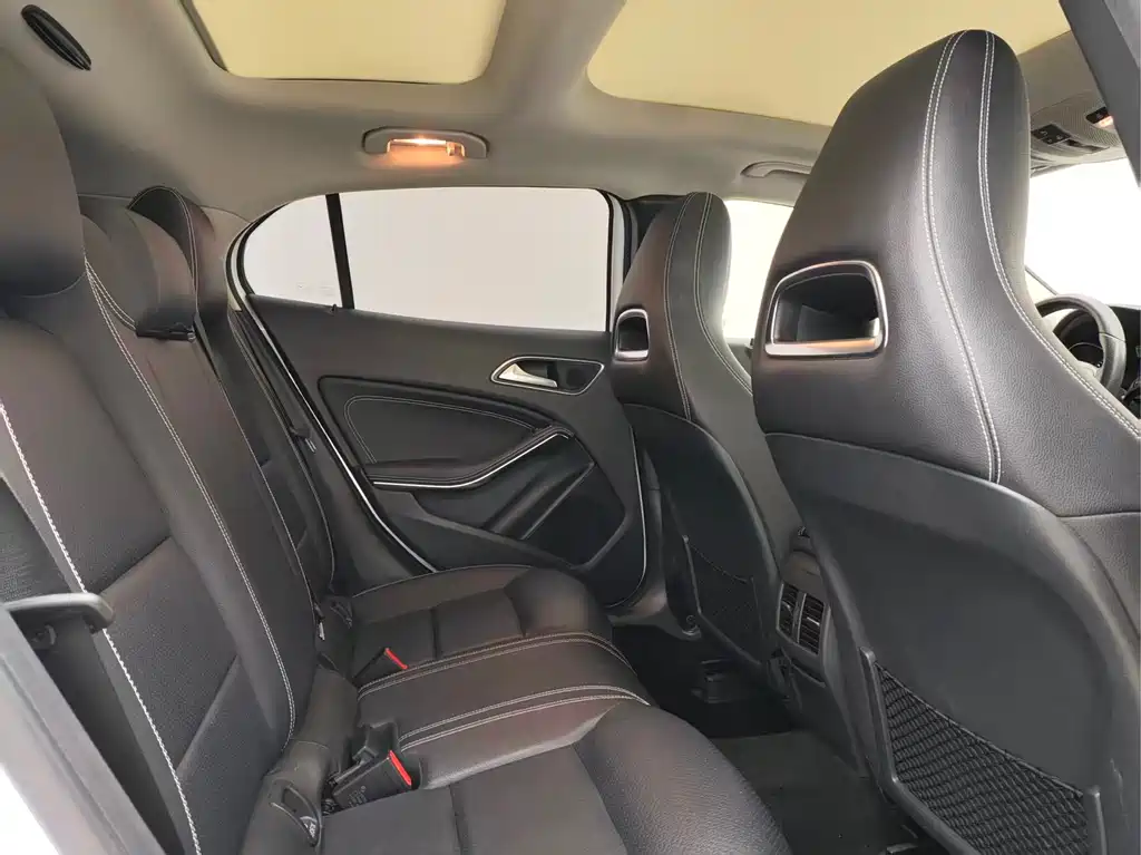 Mercedes-Benz GLA 2016 GLA 200 Dynamic купить на сайте DeffCars