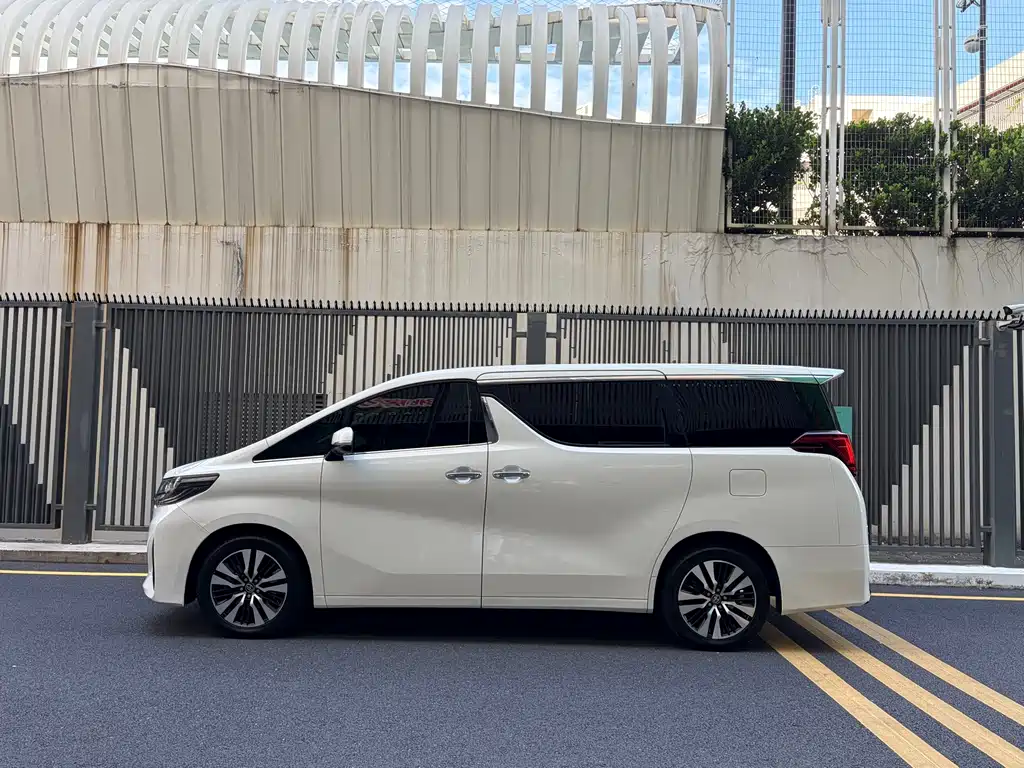 Alphard 2018 Modified 3.5L Deluxe Edition купить на сайте DeffCars