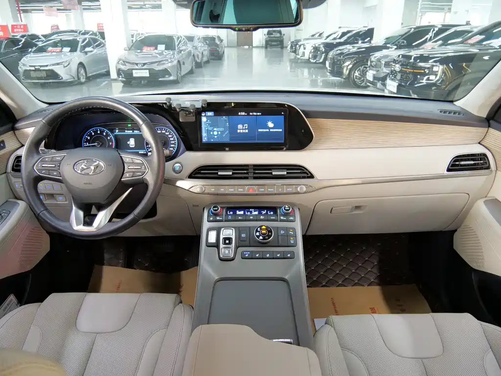 Paristi 2021 3.5L automatic four-wheel drive GLS купить на сайте DeffCars