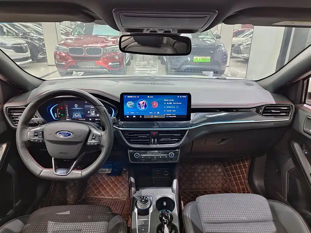 Focus 2021 Sedan EcoBoost 180 Automatic ST Line купить на сайте DeffCars