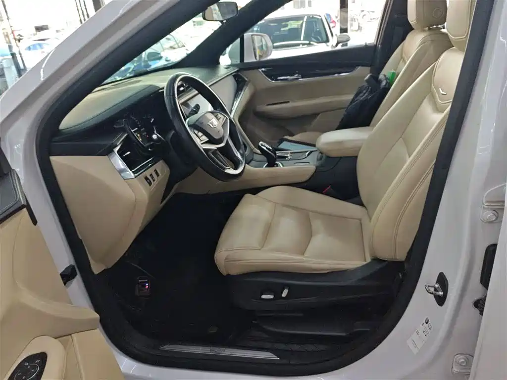 Cadillac XT5 2016 25T Technology купить на сайте DeffCars