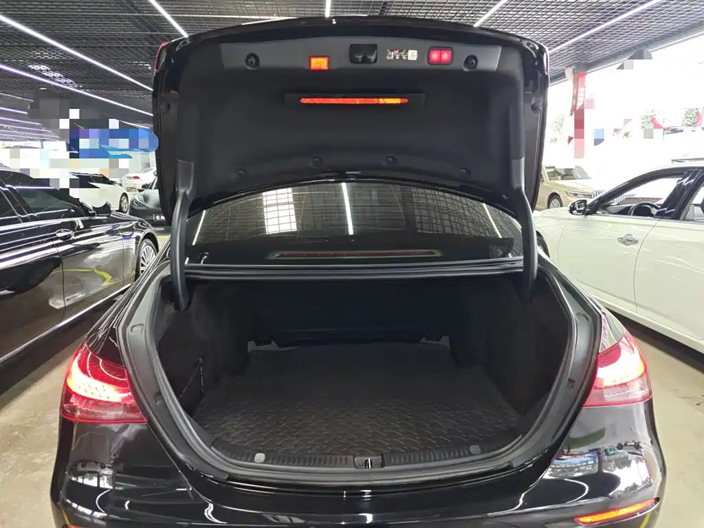Mercedes-Benz E-Class 2023 E 300 L Luxury Model купить на сайте DeffCars
