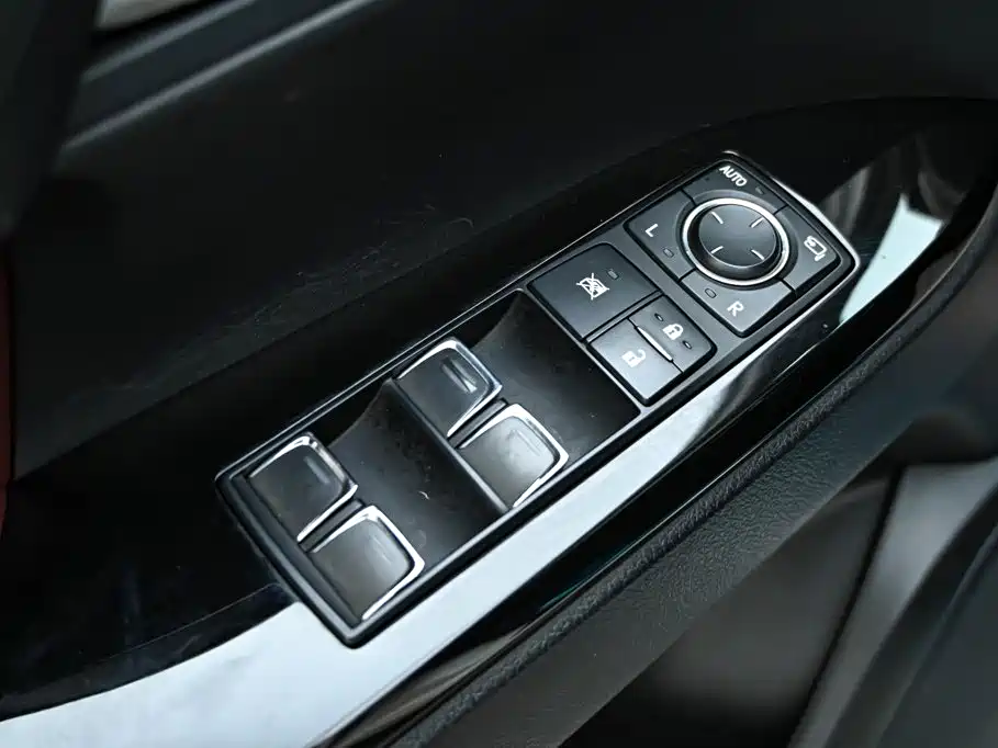 Lexus LX 2019 570 Premium Deluxe Edition купить на сайте DeffCars