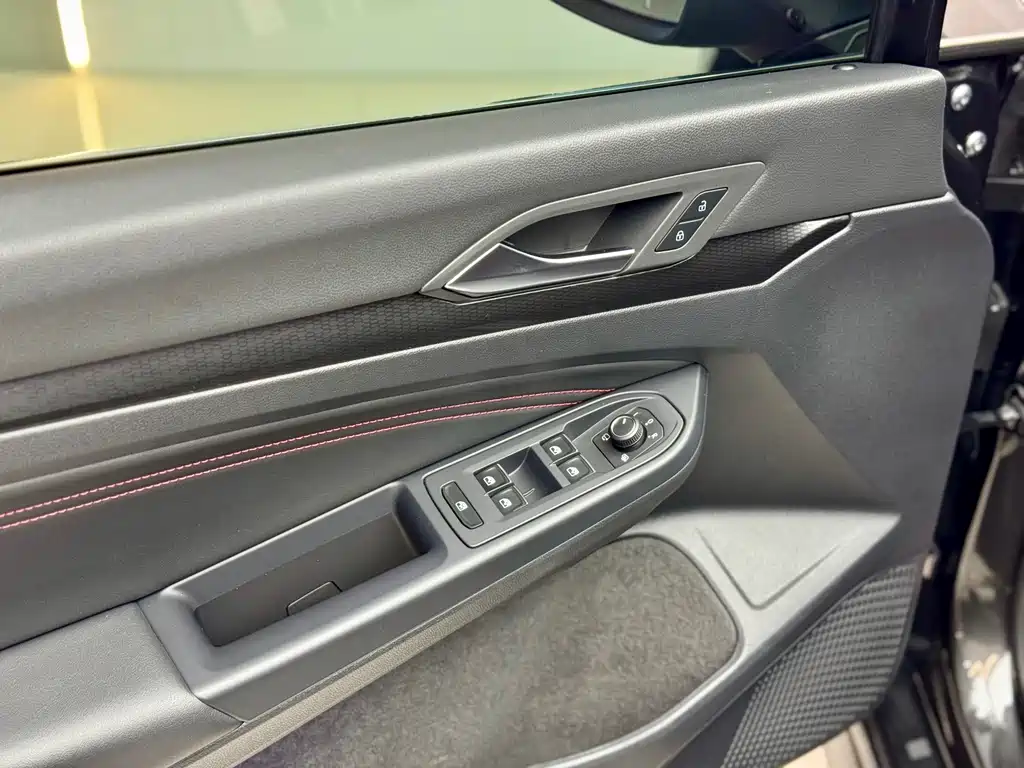 Golf GTI 2021 facelift 380TSI DSG GTI купить на сайте DeffCars