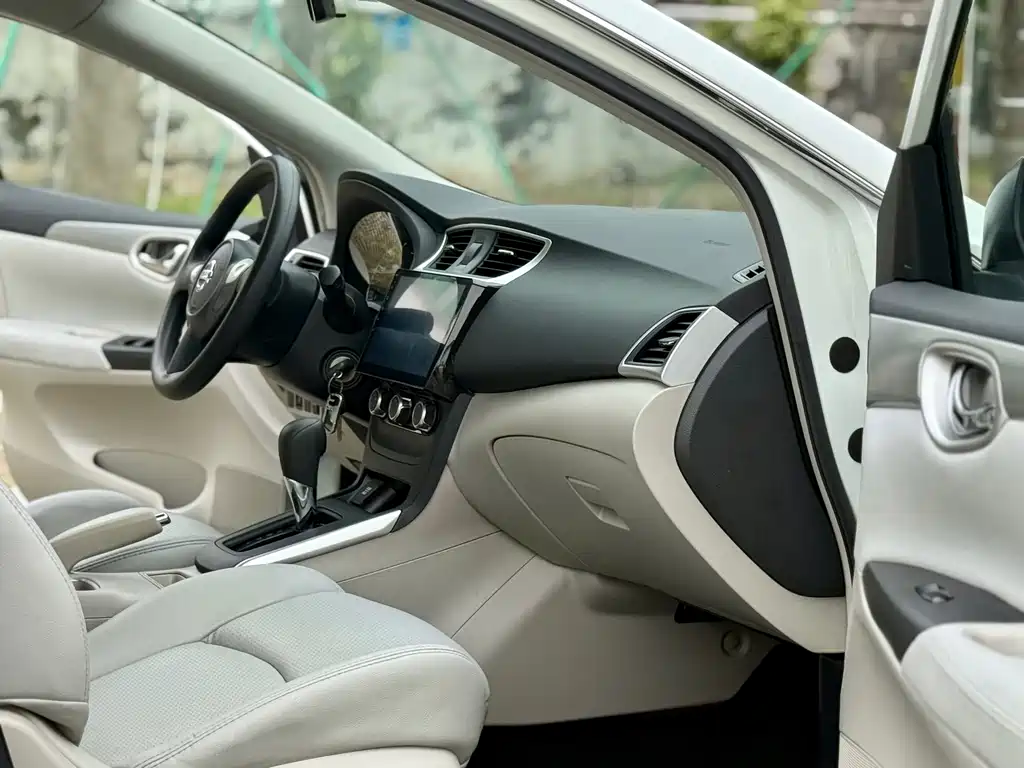 Sylphy 2018 1.6XE CVT Comfort Edition купить на сайте DeffCars