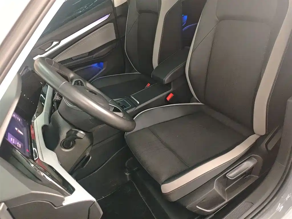 Golf 2023 facelift 280TSI DSG Pro купить на сайте DeffCars