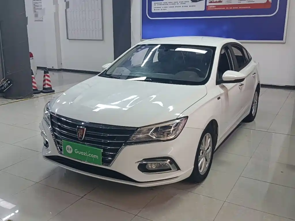ROEWE i5 2020 1.5L Manual 4G Internet Leading Edition купить на сайте DeffCars