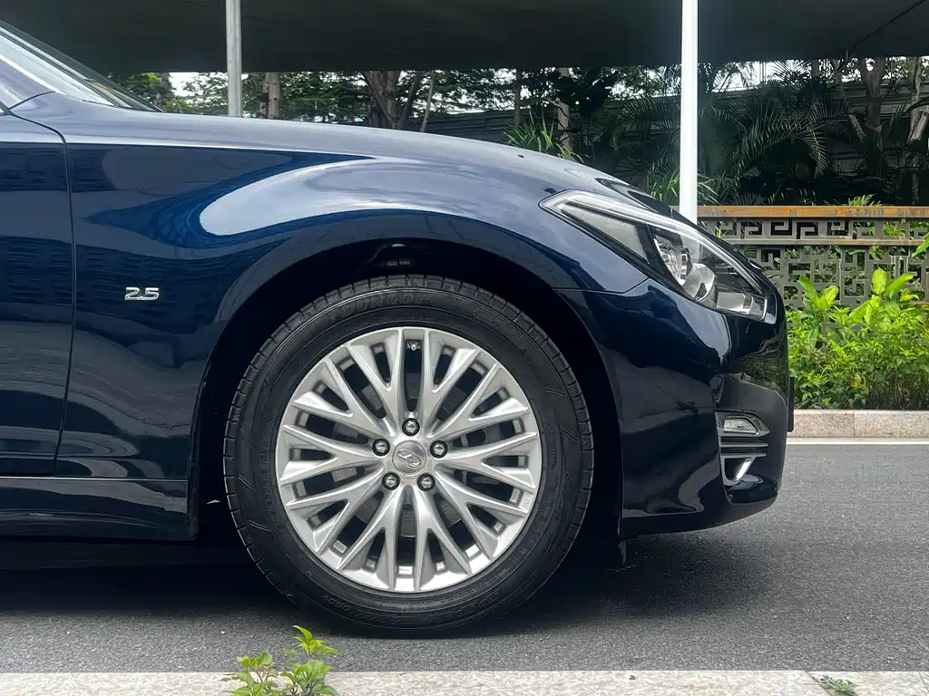 Infiniti Q70 2015 Q70L 2.5L Enjoy Edition купить на сайте DeffCars