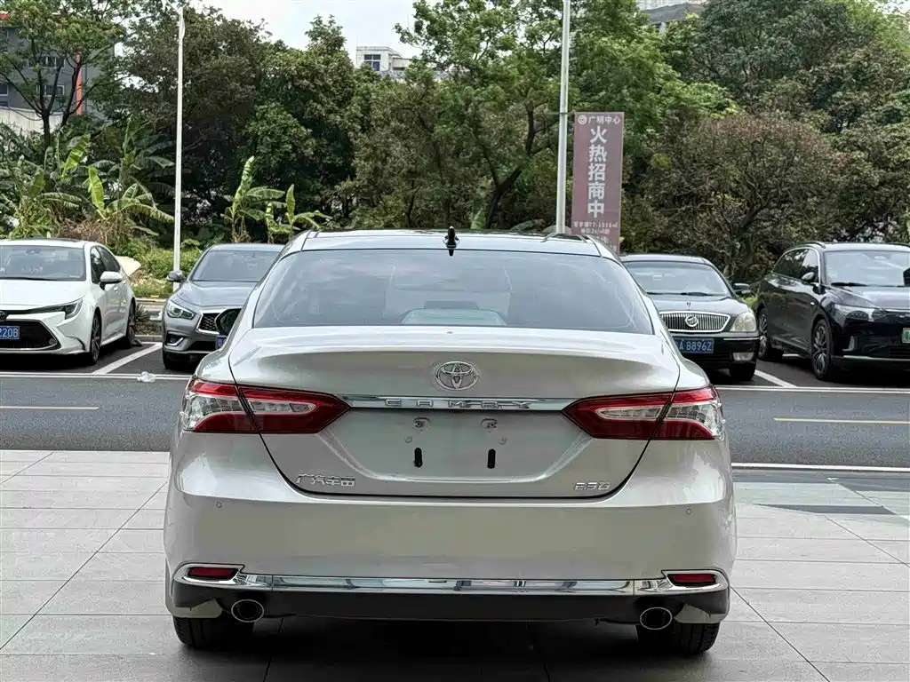 Camry 2023 2.5G Deluxe Edition купить на сайте DeffCars