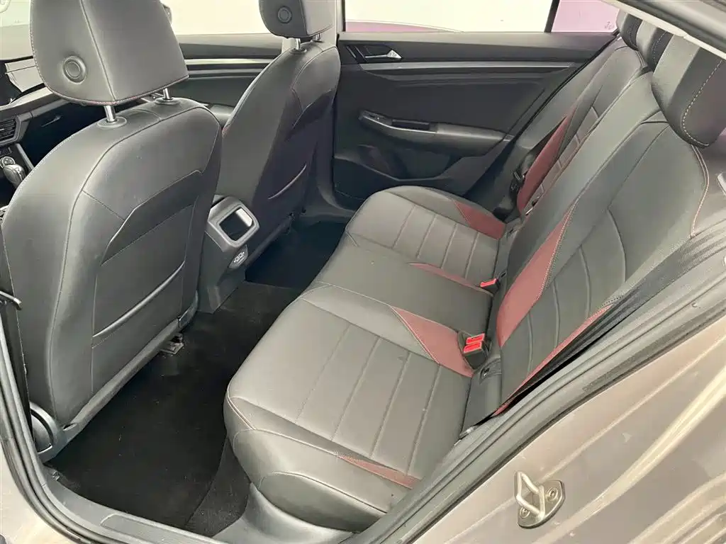 Bora 2019 facelift 1.5L automatic comfort model National VI купить на сайте DeffCars