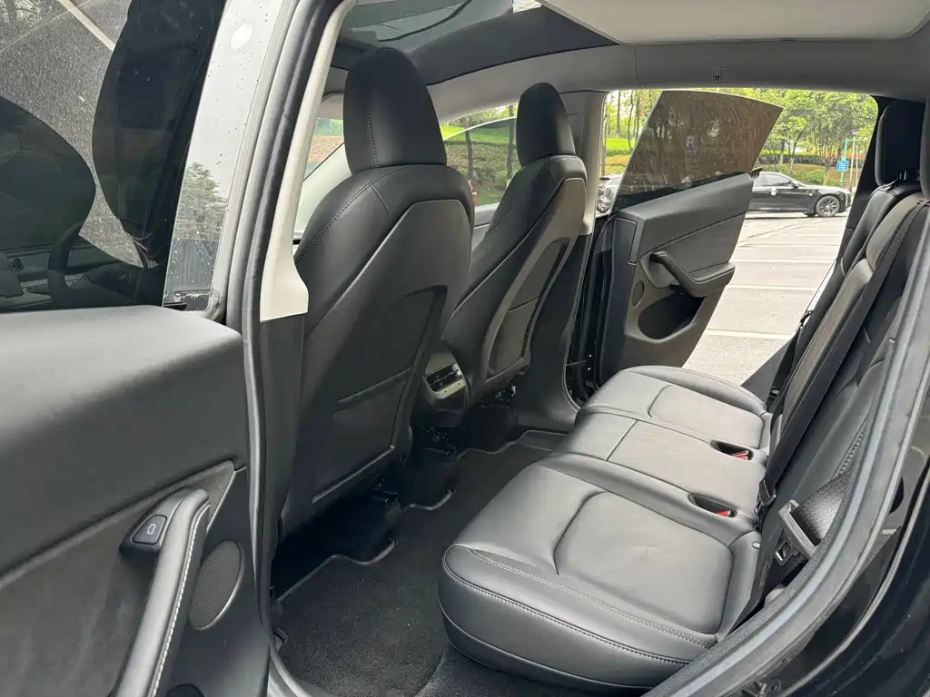 Model Y 2022 facelift rear-wheel drive version купить на сайте DeffCars