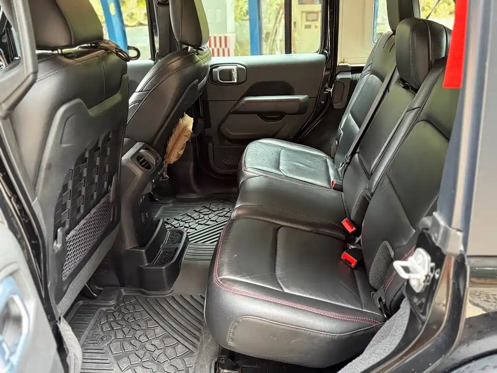 Wrangler 2021 2.0T Robin Han Four Door Edition купить на сайте DeffCars