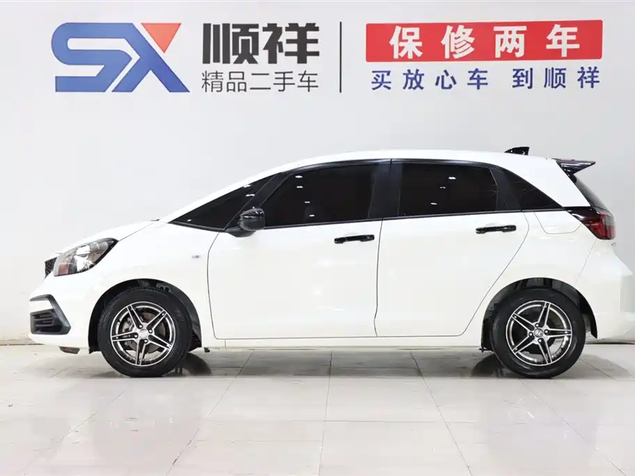 Fit 2021 1.5L CVT tide version купить на сайте DeffCars