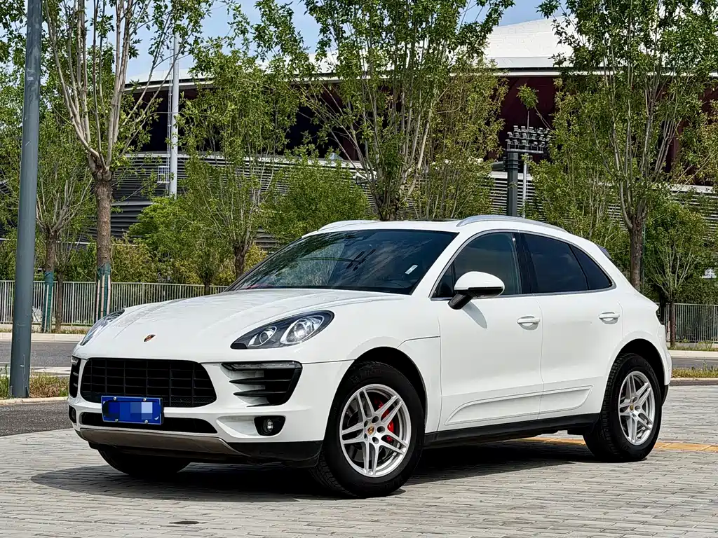Macan 2017 Macan 2.0T купить на сайте DeffCars