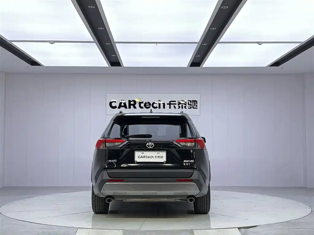 RAV4 Rongfang 2022 2.0L CVT two-wheel drive fashion version купить на сайте DeffCars