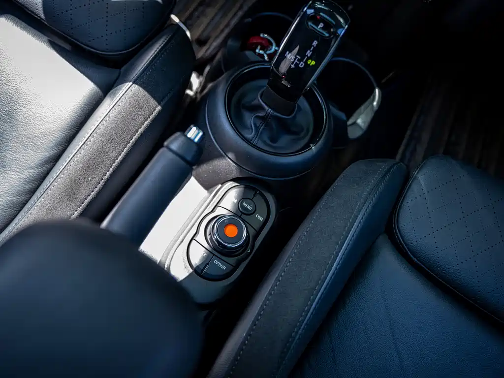 MINI 2019 1.5T COOPER Artist Five-Door Edition купить на сайте DeffCars
