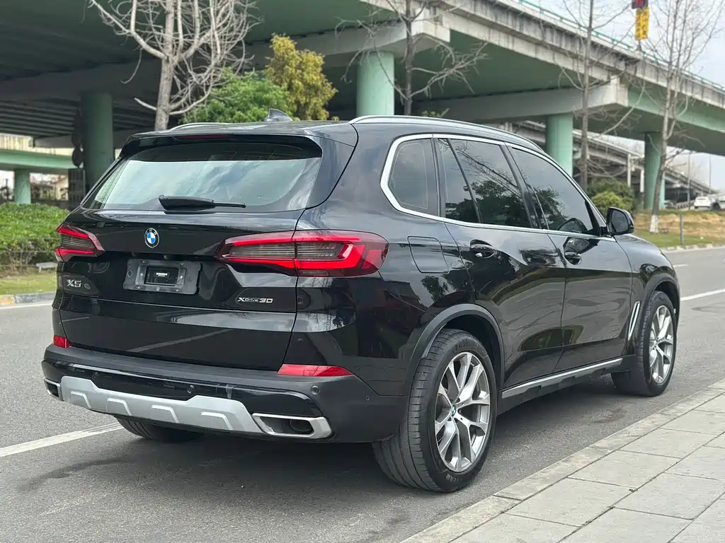 BMW X5 imported 2021 xDrive30i X design package купить на сайте DeffCars