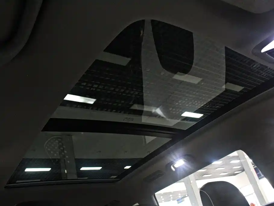 Lingyu 2023 EcoBoost 225 collar type PLUS 7 seats (2/2/3) купить на сайте DeffCars