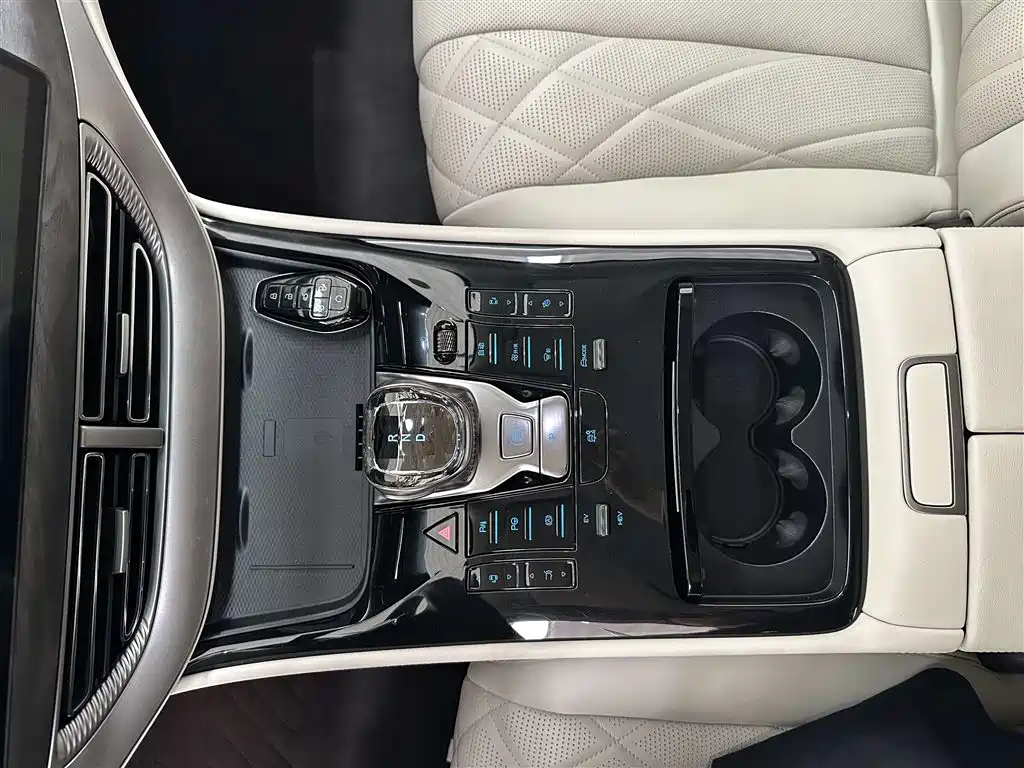 Denza D9 2025 DM-i smart driving version 1020 four-wheel drive premium type купить на сайте DeffCars