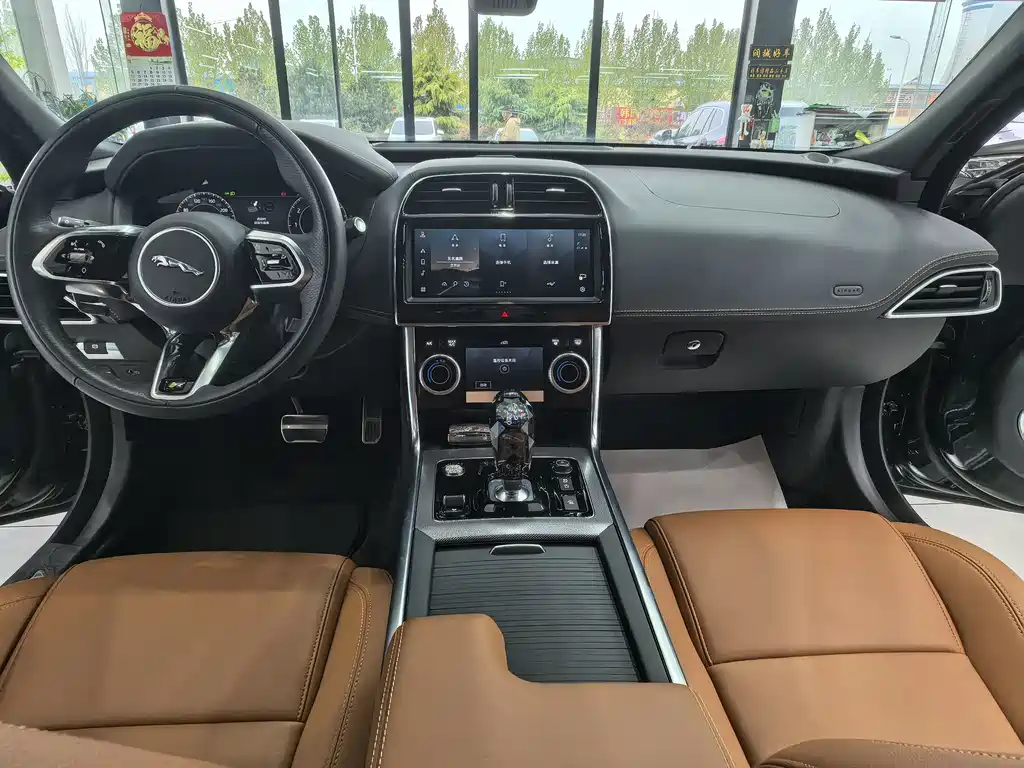 Jaguar XEL 2023 2.0T 250PS R-DYNAMIC S Advanced Sports Edition купить на сайте DeffCars
