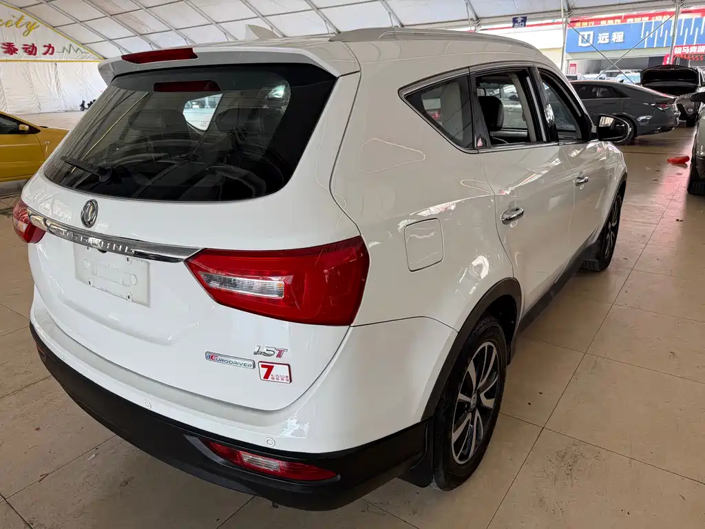 Fengguang 580 2017 1.5T manual luxury model купить на сайте DeffCars