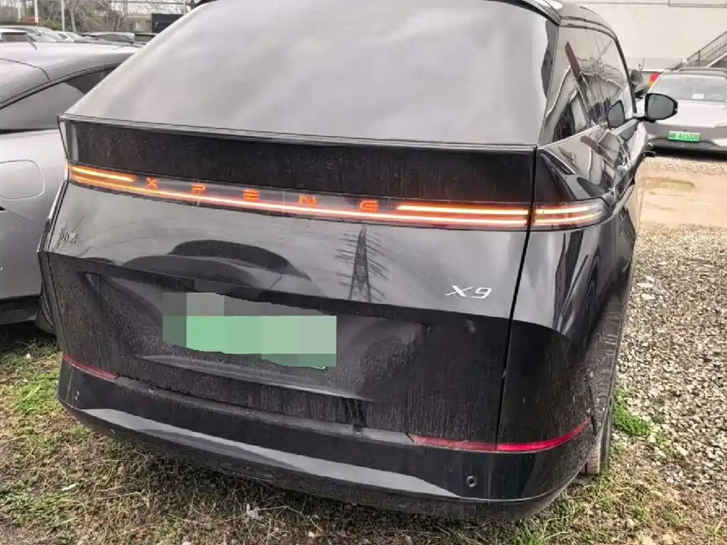 Xpeng X9 2025 pure electric 740 long battery life Max купить на сайте DeffCars