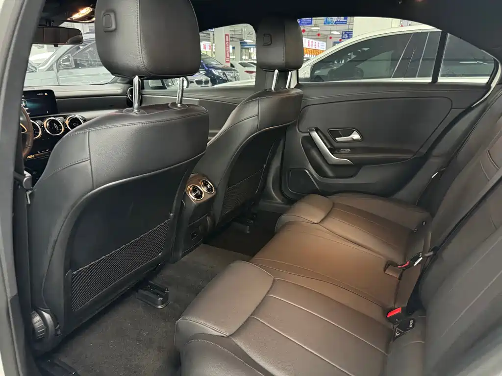 Mercedes-Benz A-Class 2022 facelift A 180 L sports sedan купить на сайте DeffCars