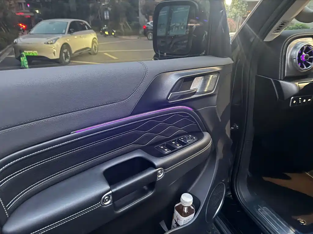 Tank 300 2021 Off-Road Version 2.0T Challenger купить на сайте DeffCars