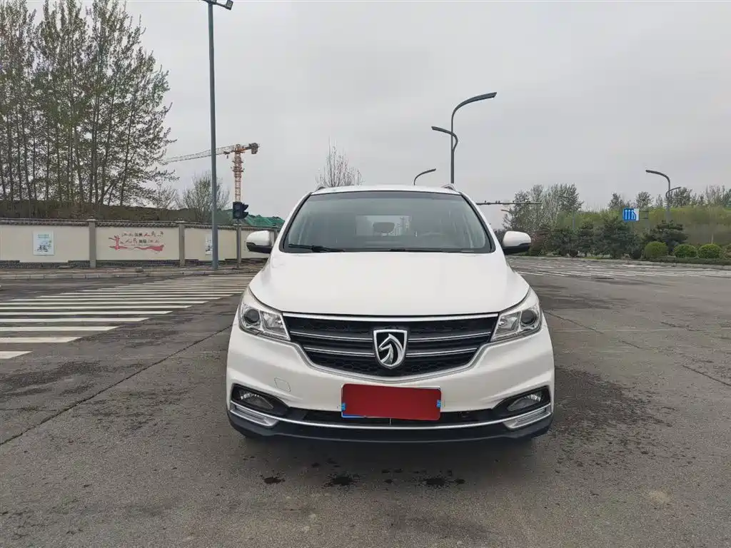 Baojun 730 2019 1.5T CVT fashionable 7-seater National VI купить на сайте DeffCars