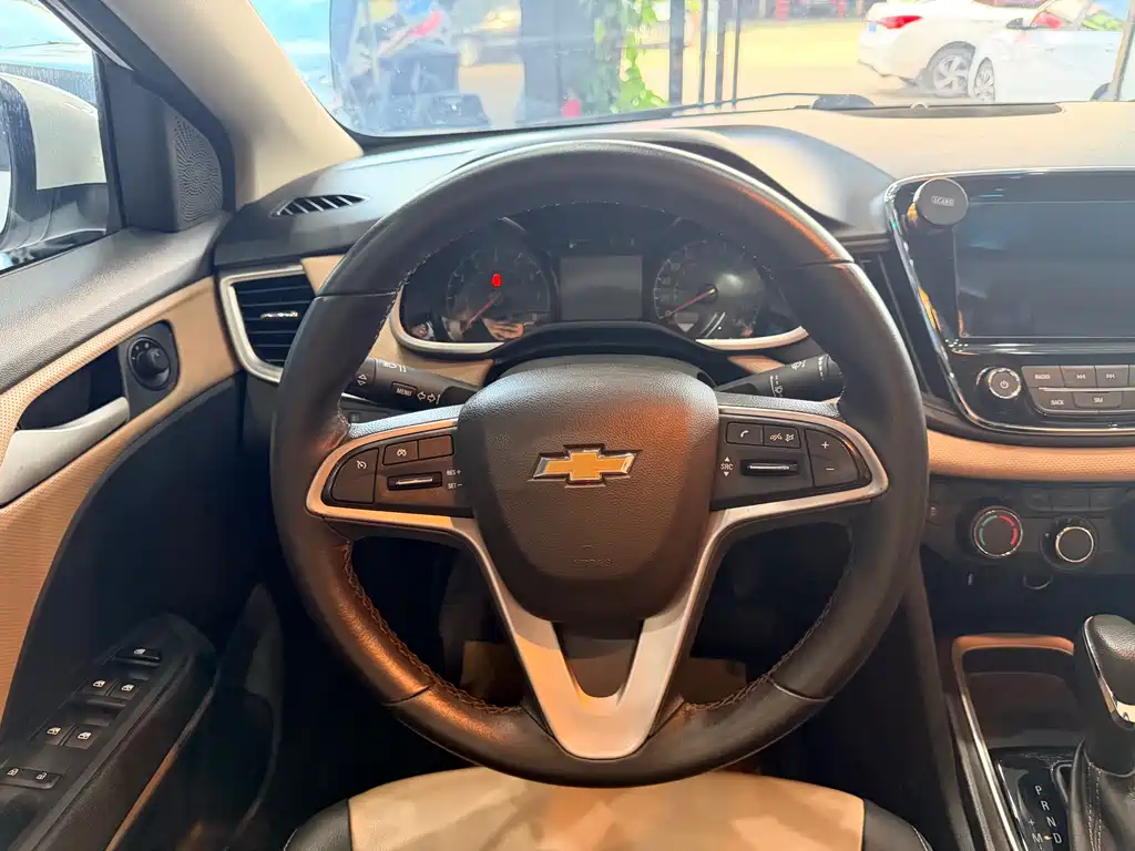 Cruze 2022 320 Automatic Sunroof Edition купить на сайте DeffCars