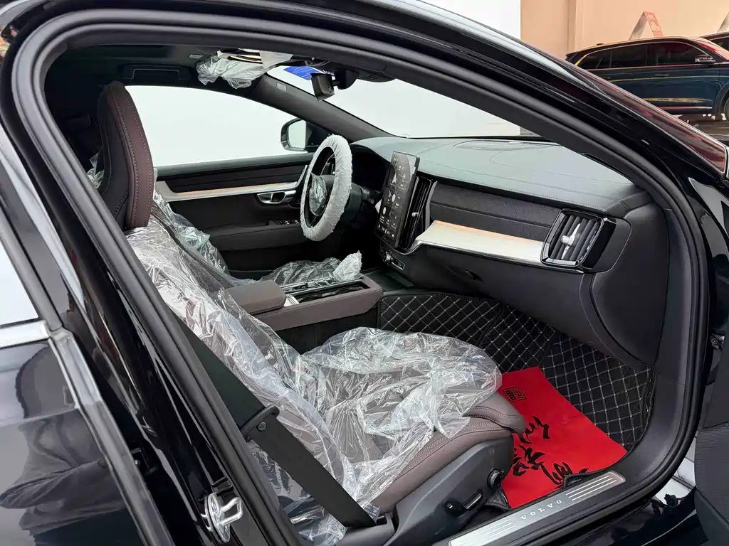Volvo S90 2026 B5 Zhiyuan Deluxe Edition купить на сайте DeffCars