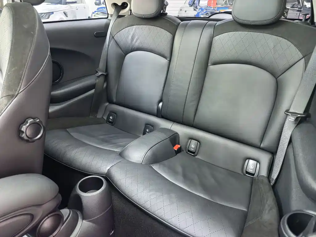 MINI 2022 facelift 1.5T COOPER artist купить на сайте DeffCars