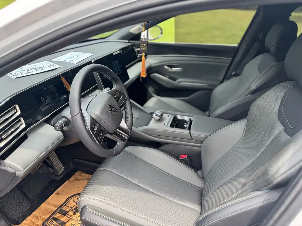Qin L 2024 DM-i 120KM leading model купить на сайте DeffCars