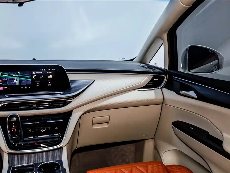 Buick GL8 2023 ES Lu Zun Comfort Type купить на сайте DeffCars