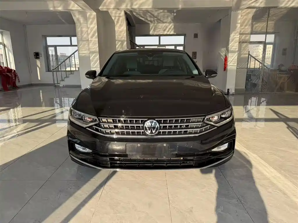 Magotan 2023 2 million commemorative edition 330TSI DSG leading model купить на сайте DeffCars