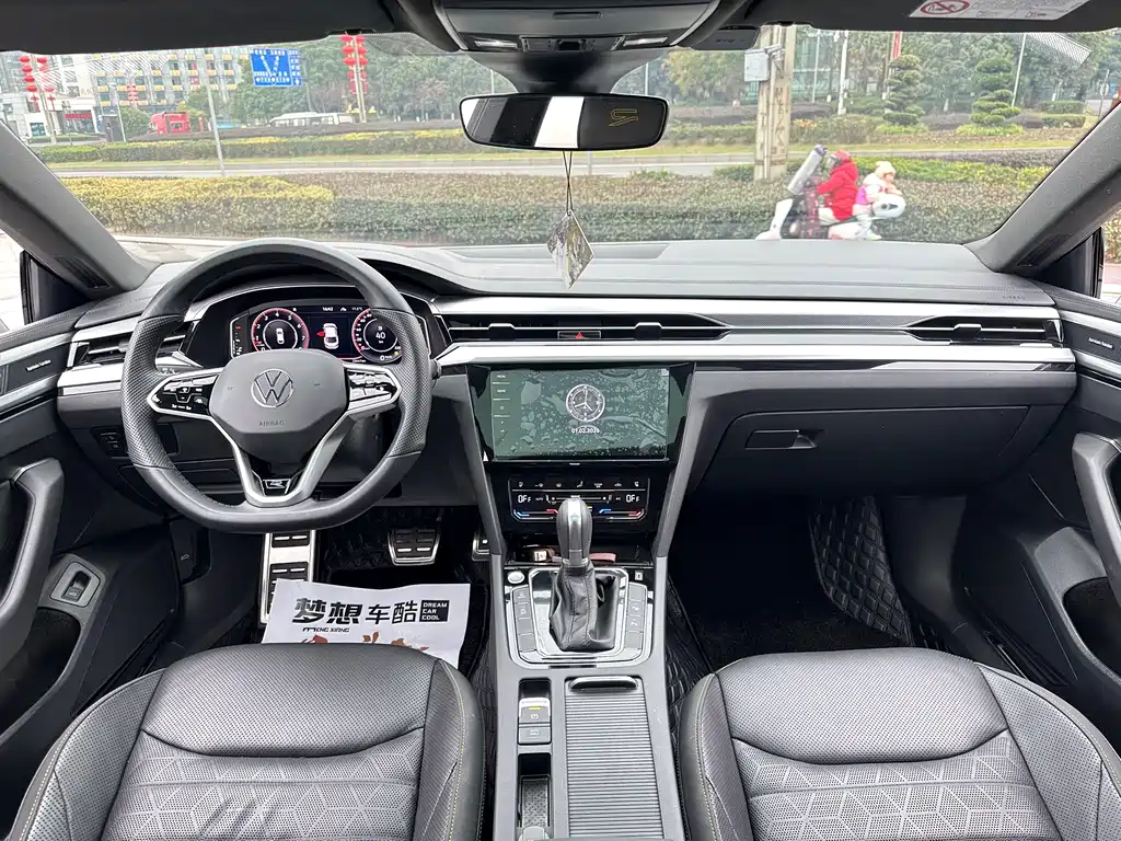 FAW-Volkswagen CC 2024 380TSI eye-catching version купить на сайте DeffCars