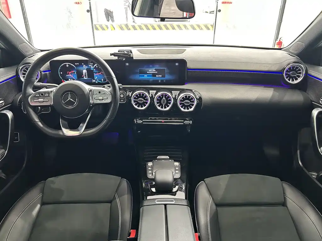 Mercedes-Benz A-Class 2022 A 200 L Sports Sedan Fashionable купить на сайте DeffCars