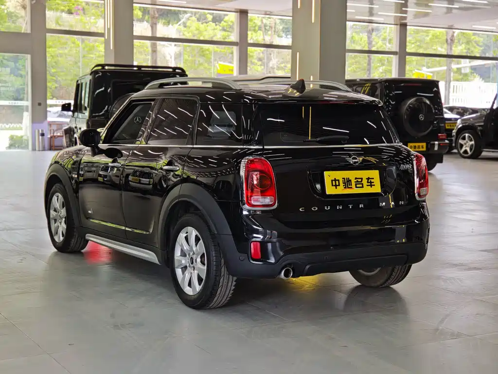MINI COUNTRYMAN 2018 1.5T COOPER ALL4 Classic купить на сайте DeffCars