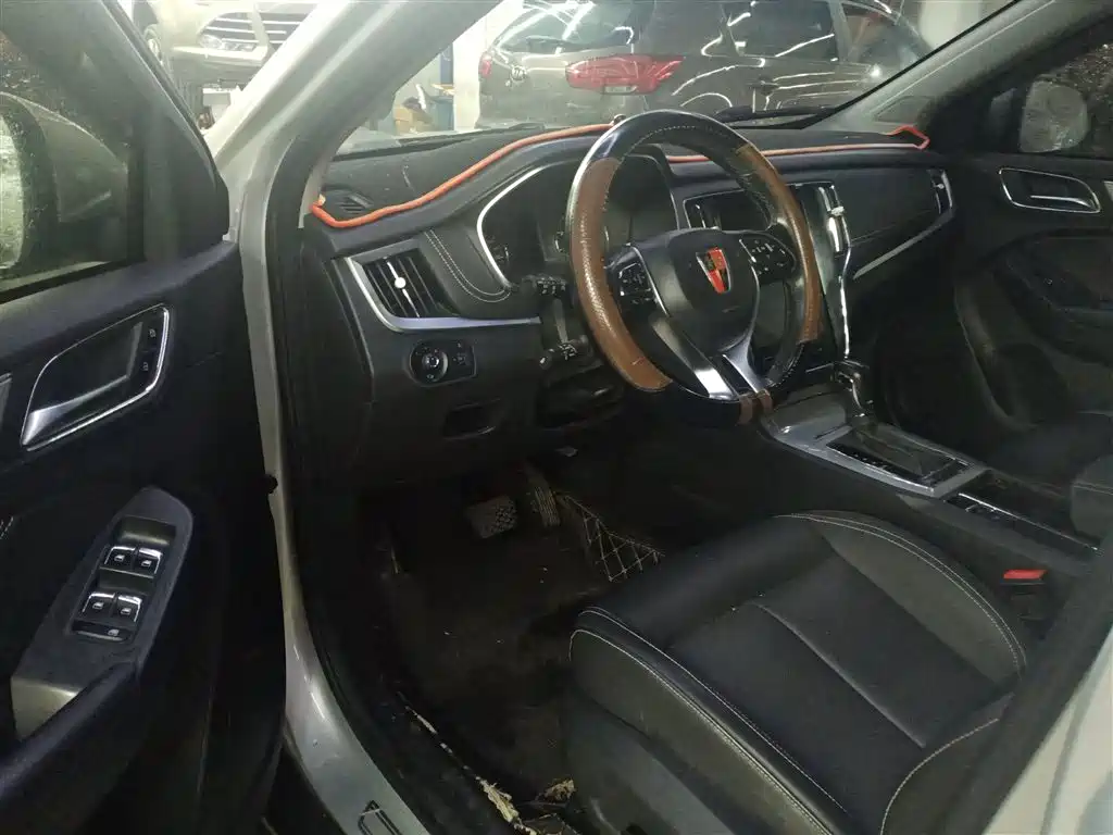 Roewe RX5 2020 20T automatic 4G interconnection surpasses the flagship version купить на сайте DeffCars