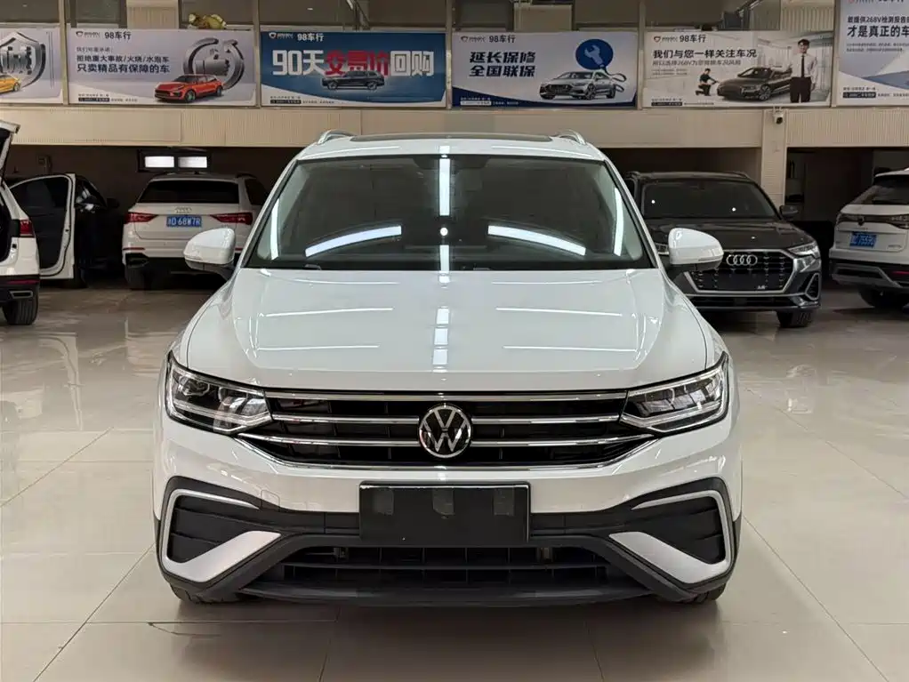 Tiguan L 2023 280TSI automatic two-wheel drive Chaochuang limited edition купить на сайте DeffCars