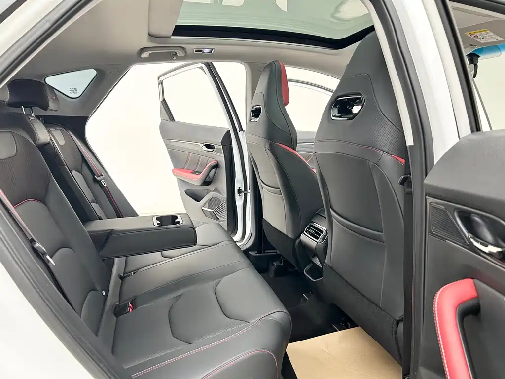 Emgrand S 2021 1.4T CVT premium model купить на сайте DeffCars
