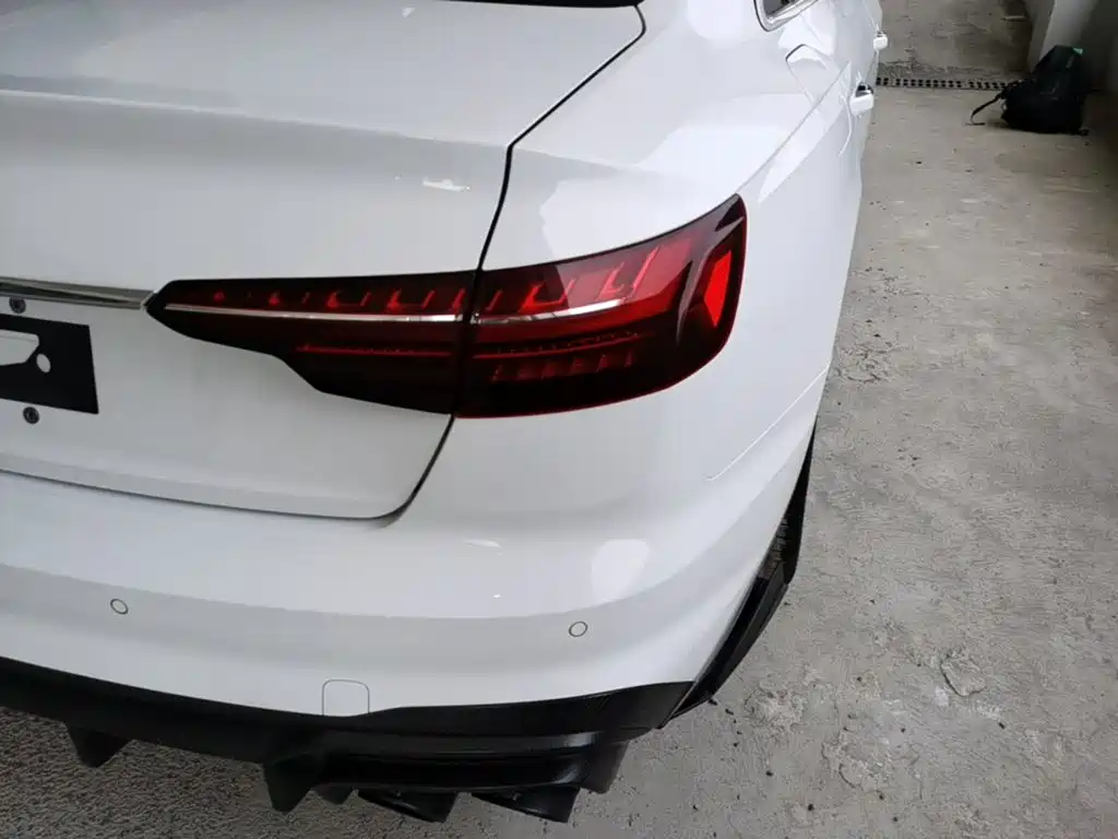 Audi A4L 2020 40 TFSI fashionable and dynamic купить на сайте DeffCars
